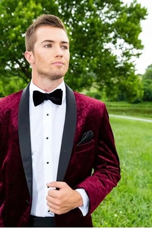 Picture of Burgundy Equinox Embossed Velvet Coat